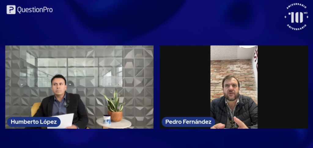 Pedro Fernández en el evento de aniversario de QuestionPro LATAM