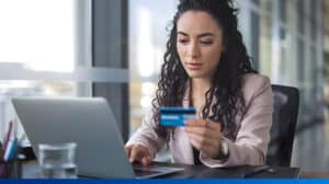 Satisfacción del cliente en el banco: Qué es, cómo medirla y estrategias de éxito